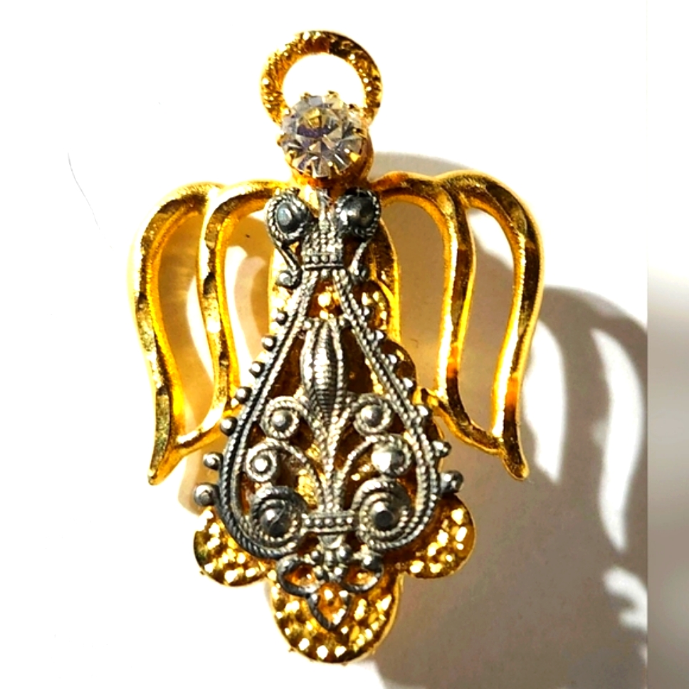 Vtg Spoontiques Layered 2 Tone Filigree Angel Pin Brooch